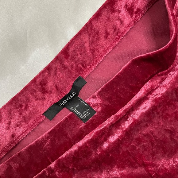 Velvet skater skirt - Picture 2 of 2